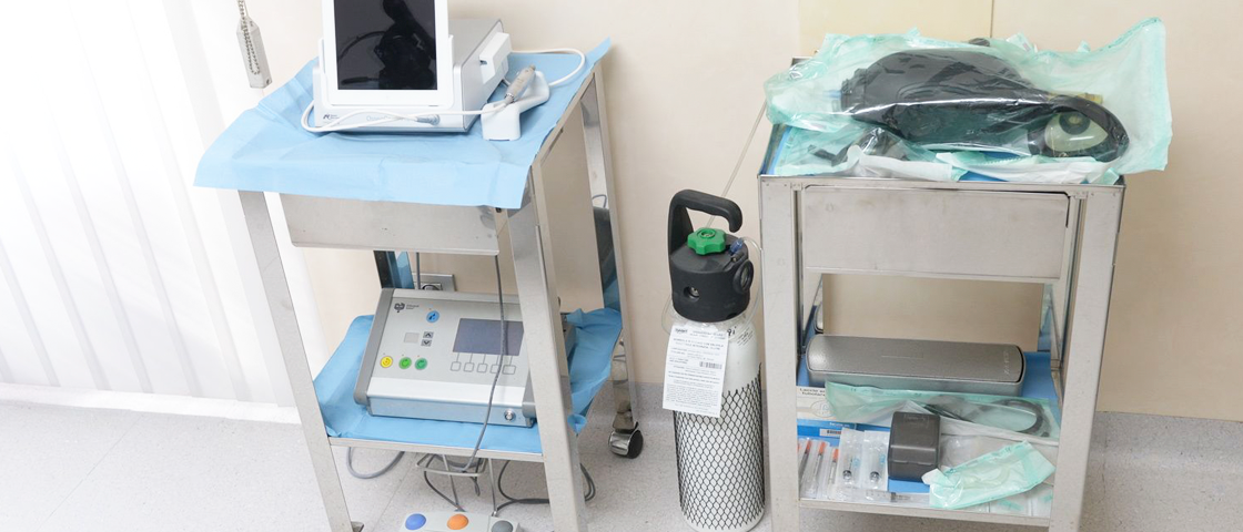 2° piano - Carrello per emergenze mediche